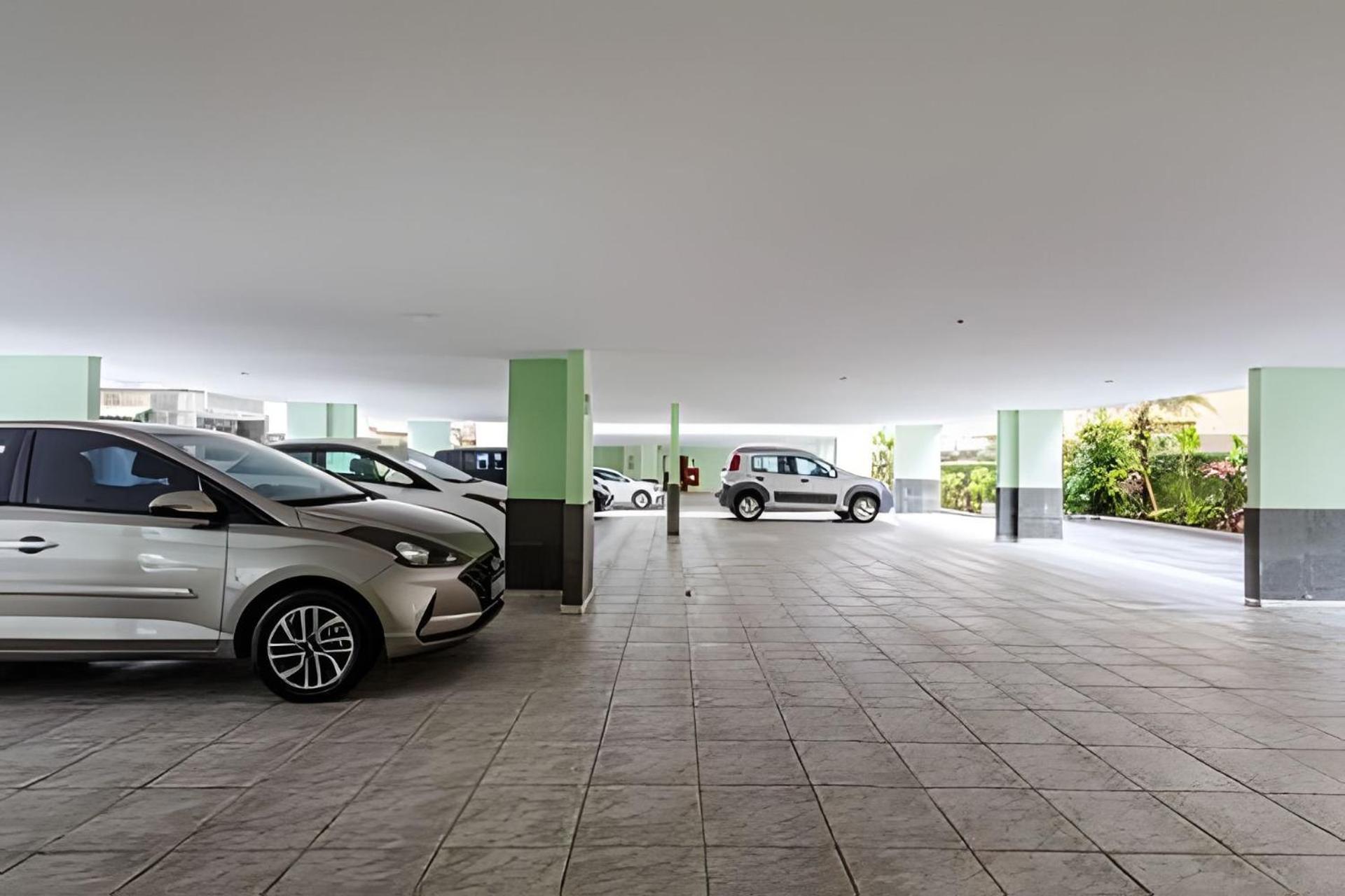 Apto Na Enseada Excelente Localizacao, 500M Da Praia, Garagem, Ar Condicionado Portaria 24 Horas Guarujá Exterior photo